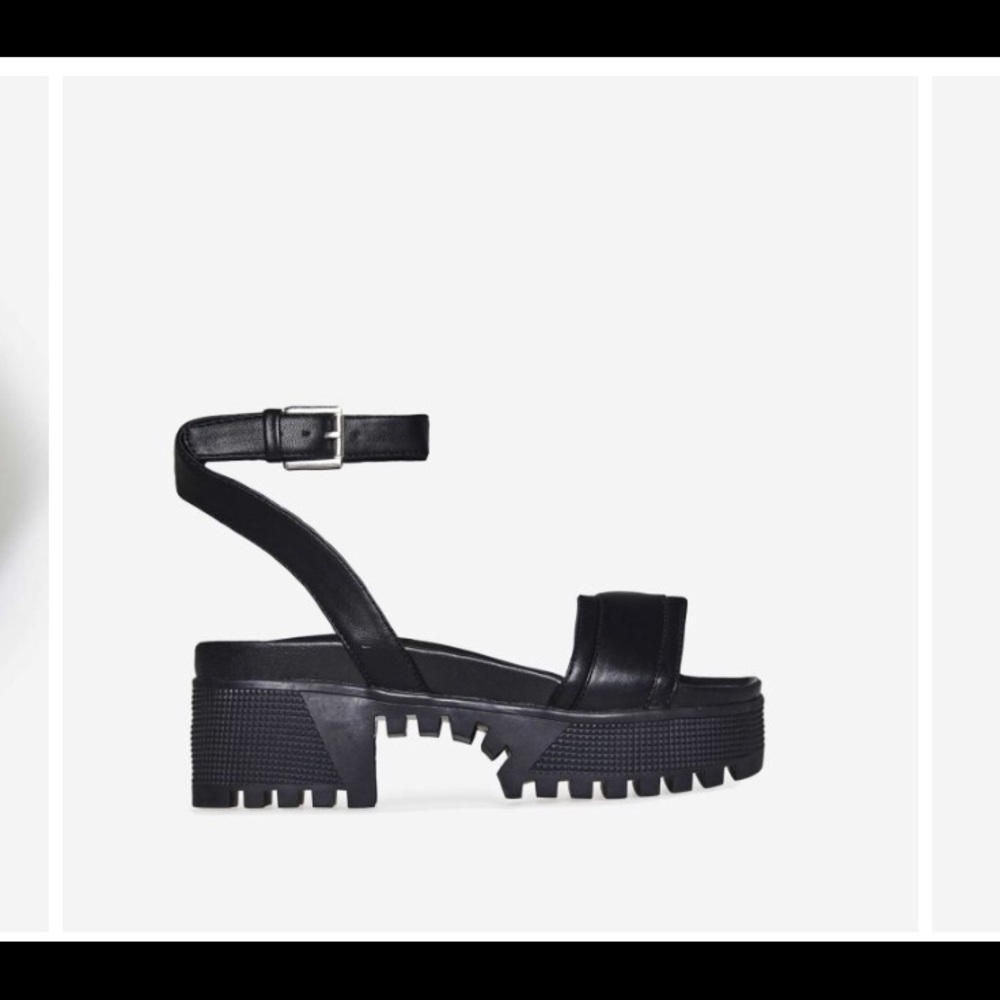Chunky Sandal In Black Faux Leather
